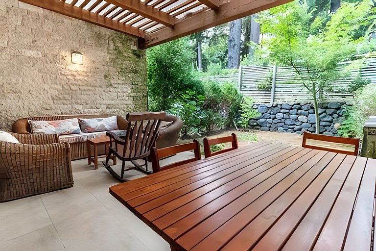 Espectacular casa con acceso directo al lago