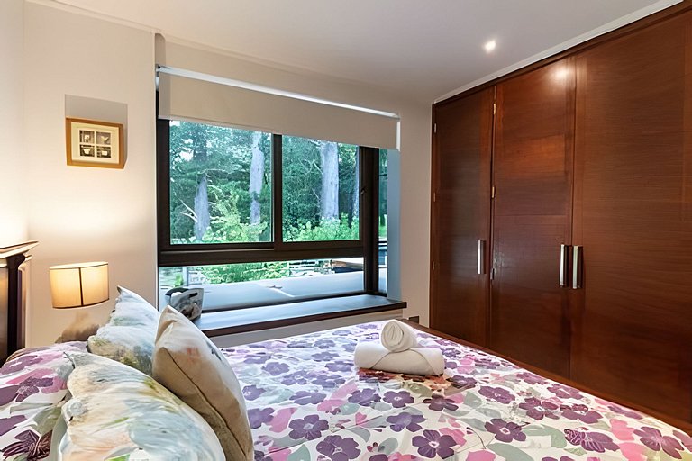 Espectacular casa con acceso directo al lago