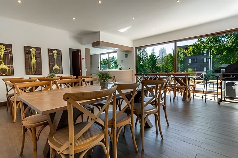 Espectacular casa con acceso directo al lago