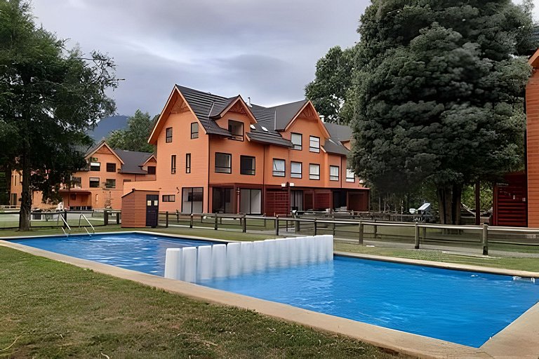Preciosa casa familiar con piscina | 11 huéspedes