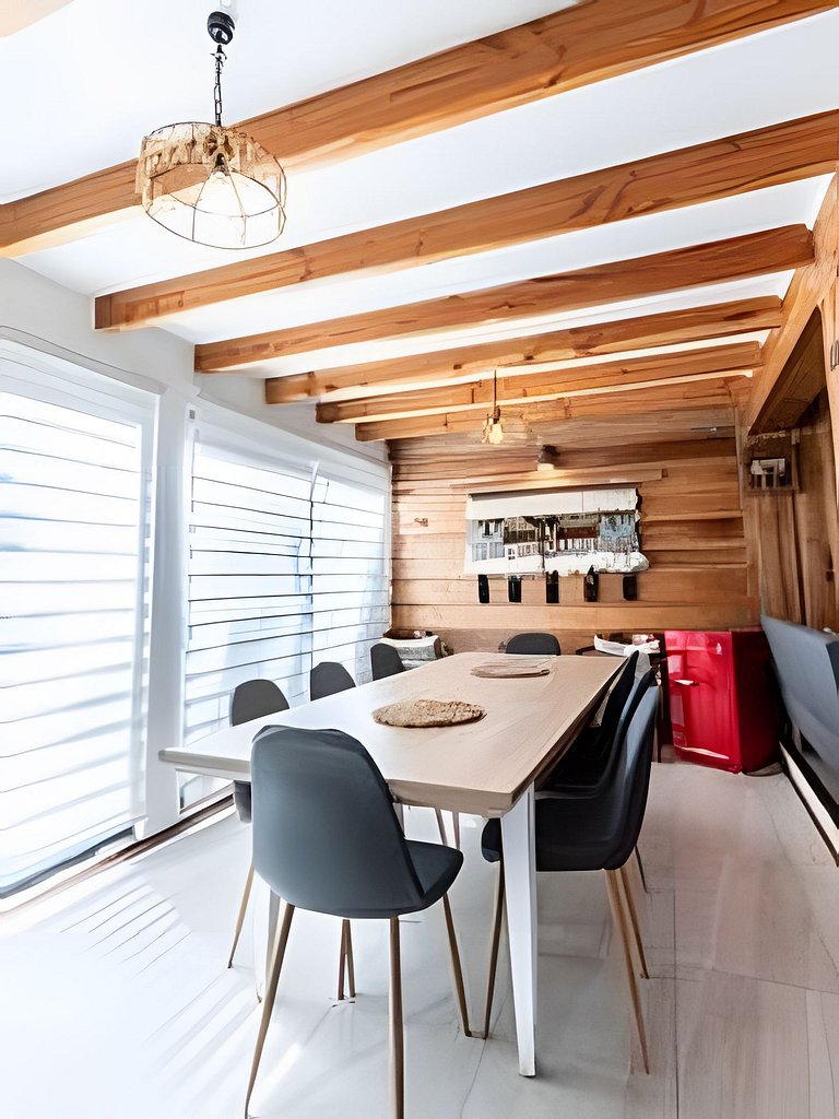 Preciosa casa familiar con piscina | 11 huéspedes