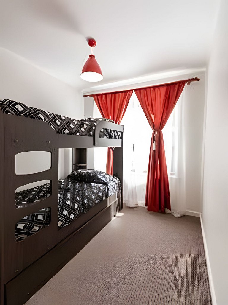 Preciosa casa familiar con piscina | 11 huéspedes