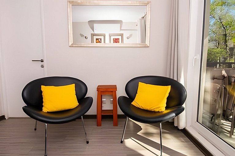 Refugio moderno con piscina · Andino Suite Pucón