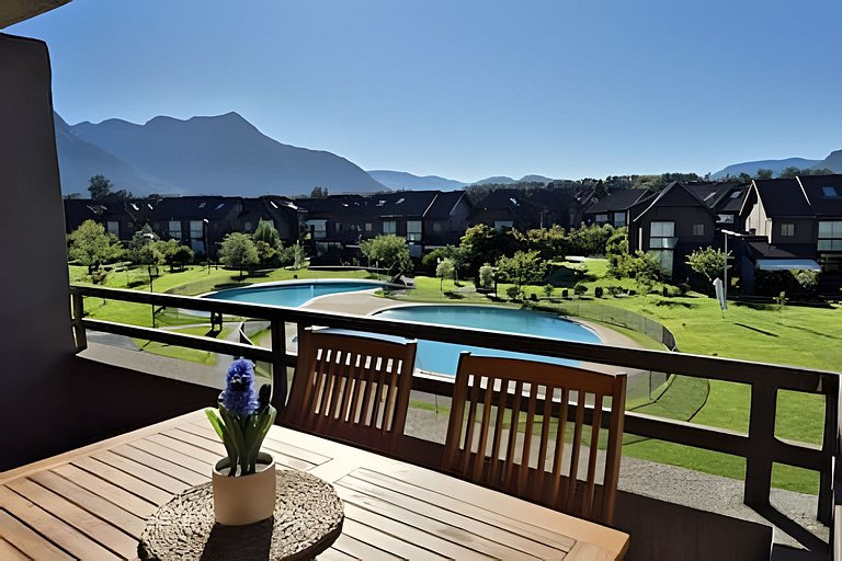 Exclusivo en Costa Pucón | Vista Volcán y Piscina